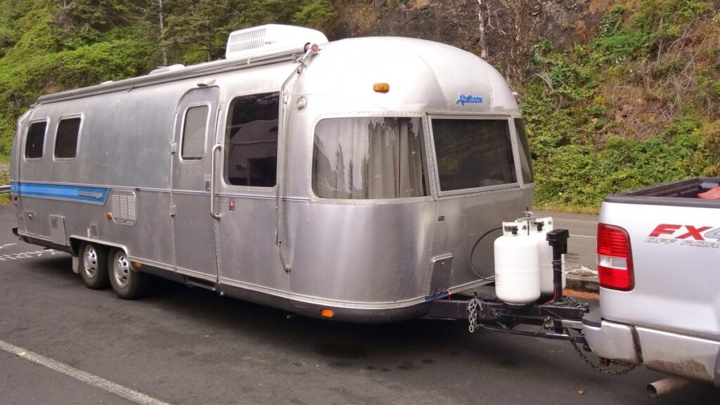 Horse Trailer & Horsebox Trailer Servicing