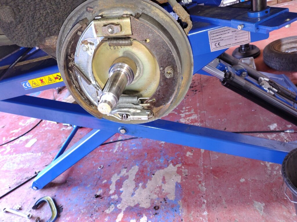 Wheel Bearings, Hubs & Brake Drums